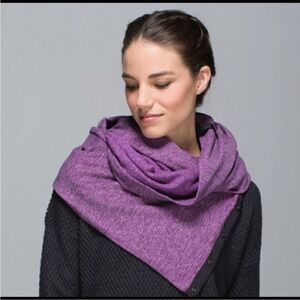 ◾️Lululemon Athletica Purple Vinyasa Scarf Snap Infinity